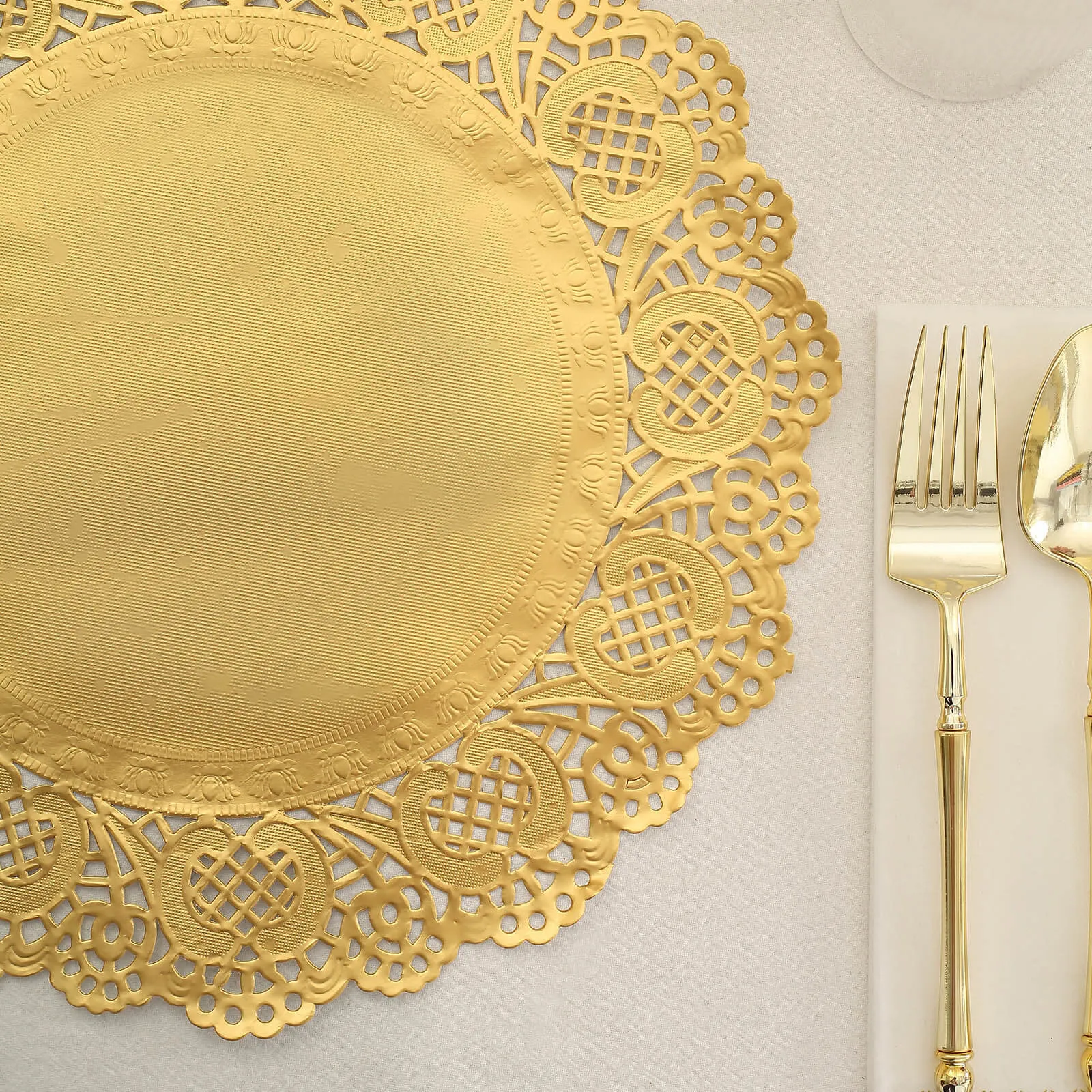 50 Pcs Paper Round Placemats 12" Gold - Food Grade Lace Paper Doilies for Desserts, Crafts & Table Decor