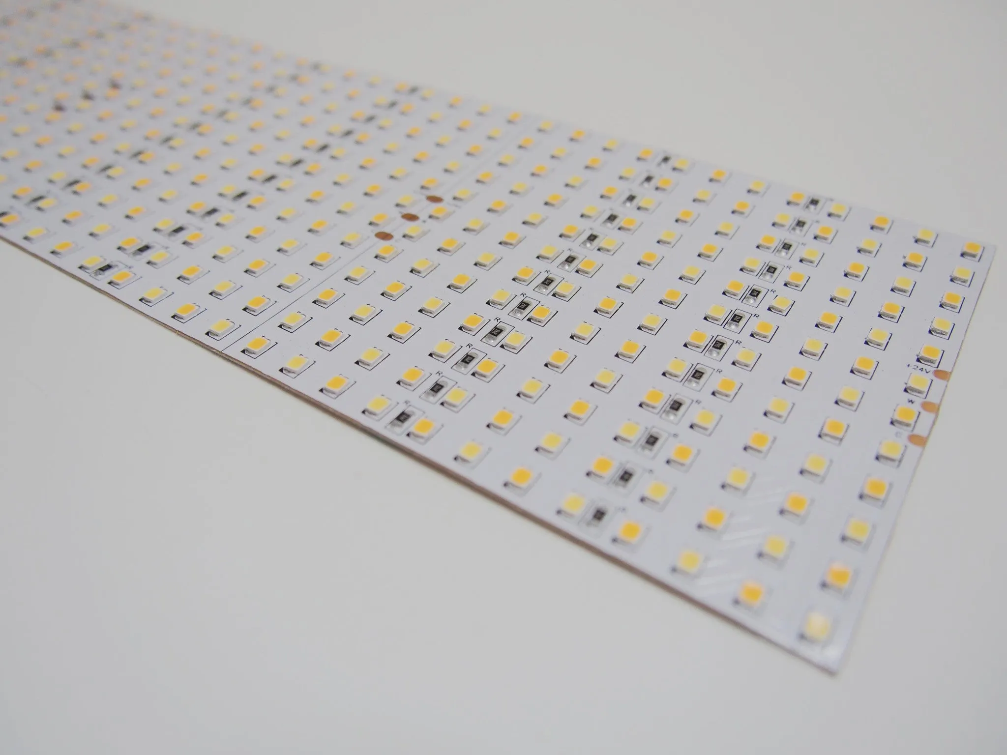 CRI-MAX™ CRI 95  Multirow Tunable White LED Flexible Panel