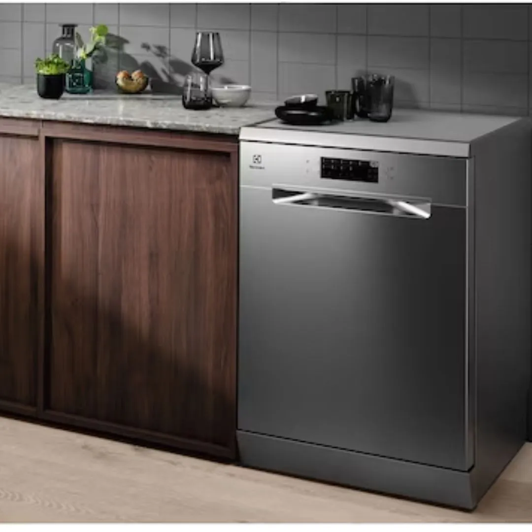 Electrolux ESA47200SX 60cm UltimateCare 300 Freestanding Dishwasher with 13 Place Settings