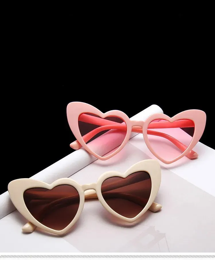 Fashion Euro-American Style Sunglasses For Women Trendy Street Photographic Eyewear Vintage Heart Shape Women's Glasses