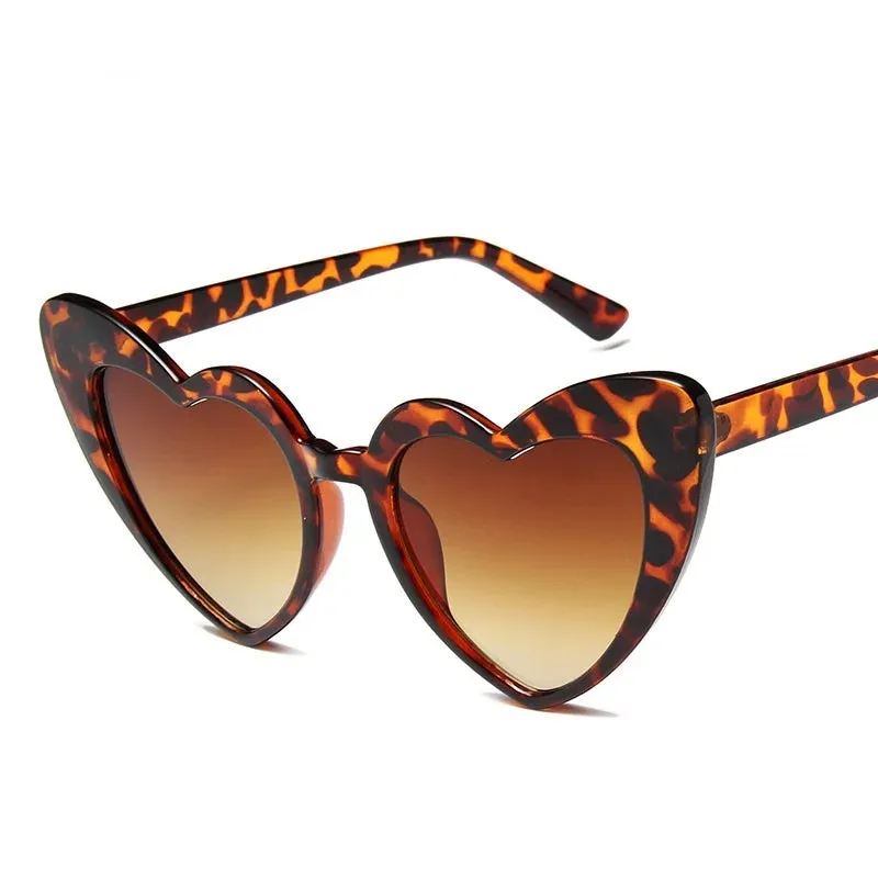 Fashion Euro-American Style Sunglasses For Women Trendy Street Photographic Eyewear Vintage Heart Shape Women's Glasses