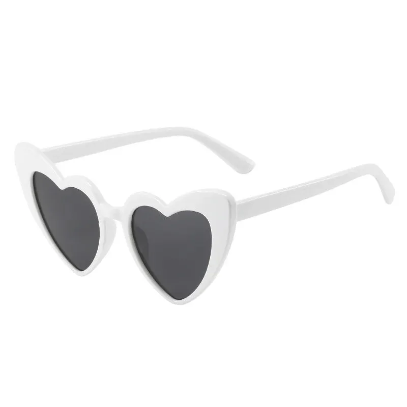 Fashion Euro-American Style Sunglasses For Women Trendy Street Photographic Eyewear Vintage Heart Shape Women's Glasses