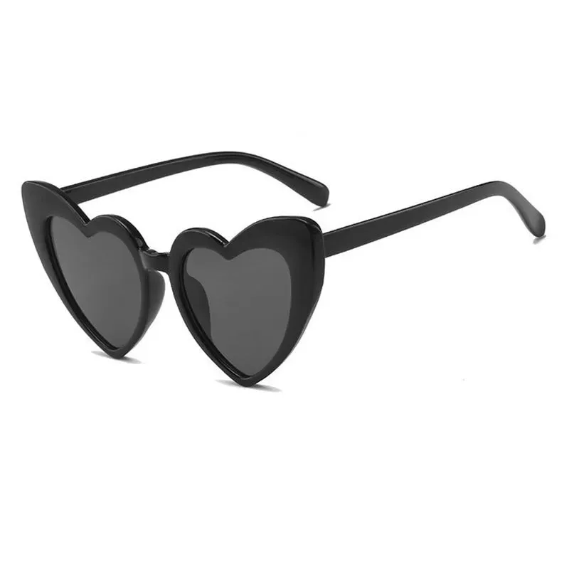 Fashion Euro-American Style Sunglasses For Women Trendy Street Photographic Eyewear Vintage Heart Shape Women's Glasses