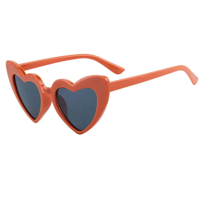 Fashion Euro-American Style Sunglasses For Women Trendy Street Photographic Eyewear Vintage Heart Shape Women's Glasses