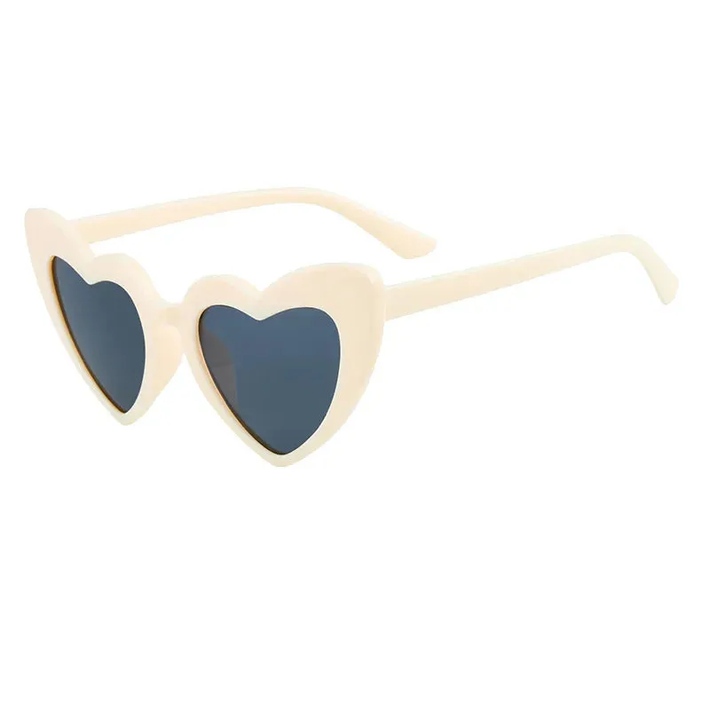 Fashion Euro-American Style Sunglasses For Women Trendy Street Photographic Eyewear Vintage Heart Shape Women's Glasses