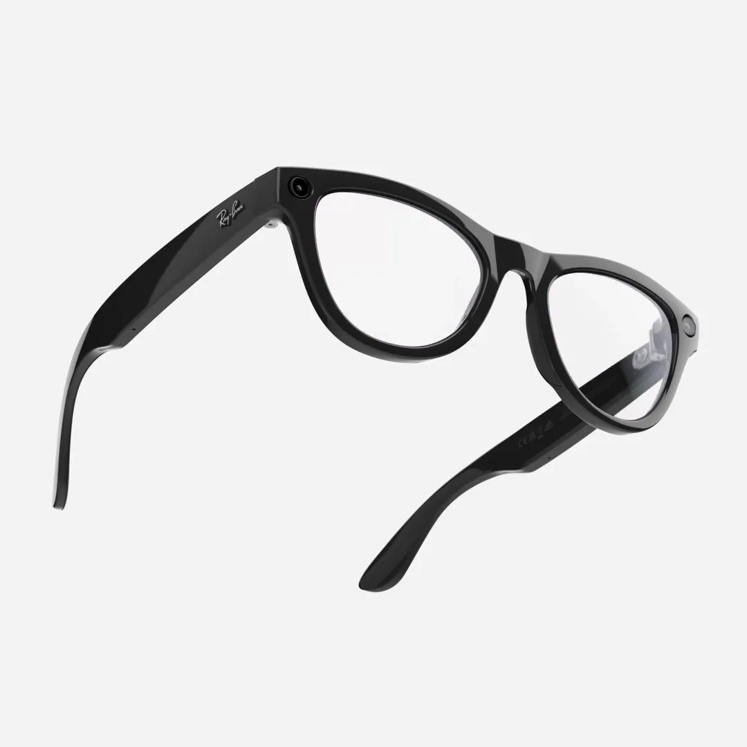 Ray-Ban Meta Skyler - (F) Shiny Black - (L) Clear to Amethyst Transitions - (Standard)