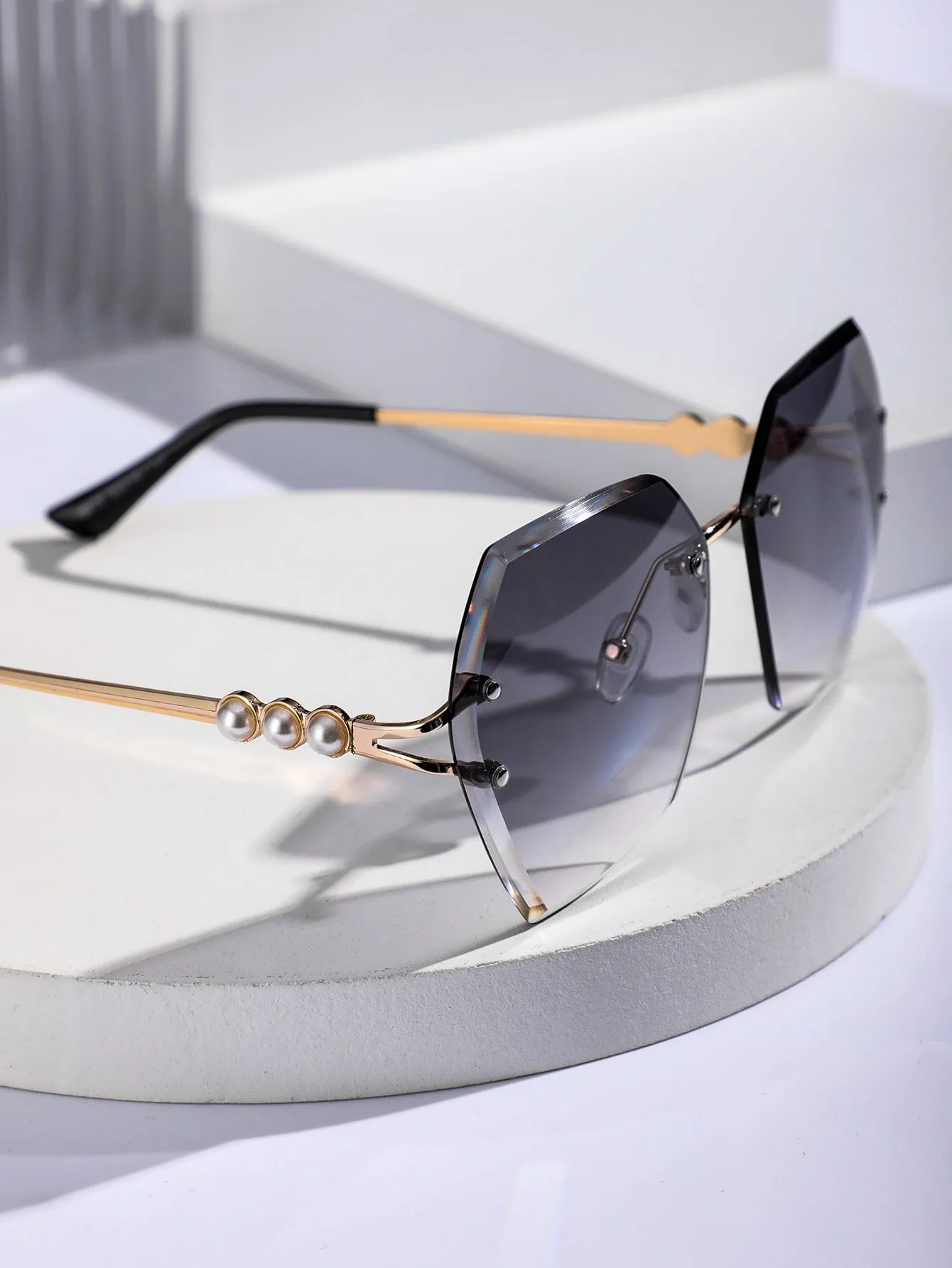 SHEIN Faux Pearl Decor Rimless Fashion Glasses