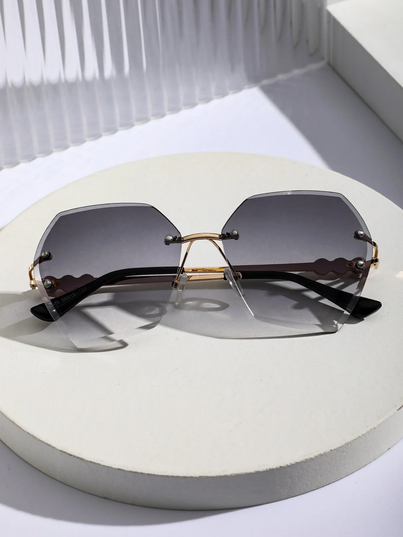 SHEIN Faux Pearl Decor Rimless Fashion Glasses