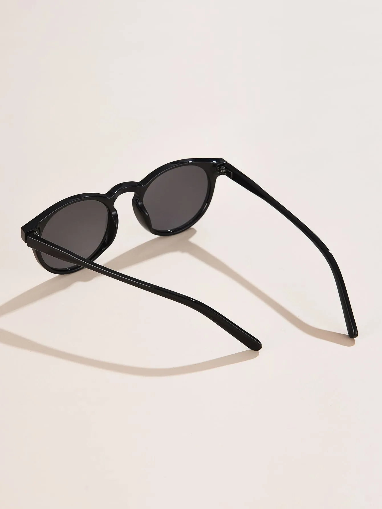SHEIN Rivet Decor Fashion Glasses