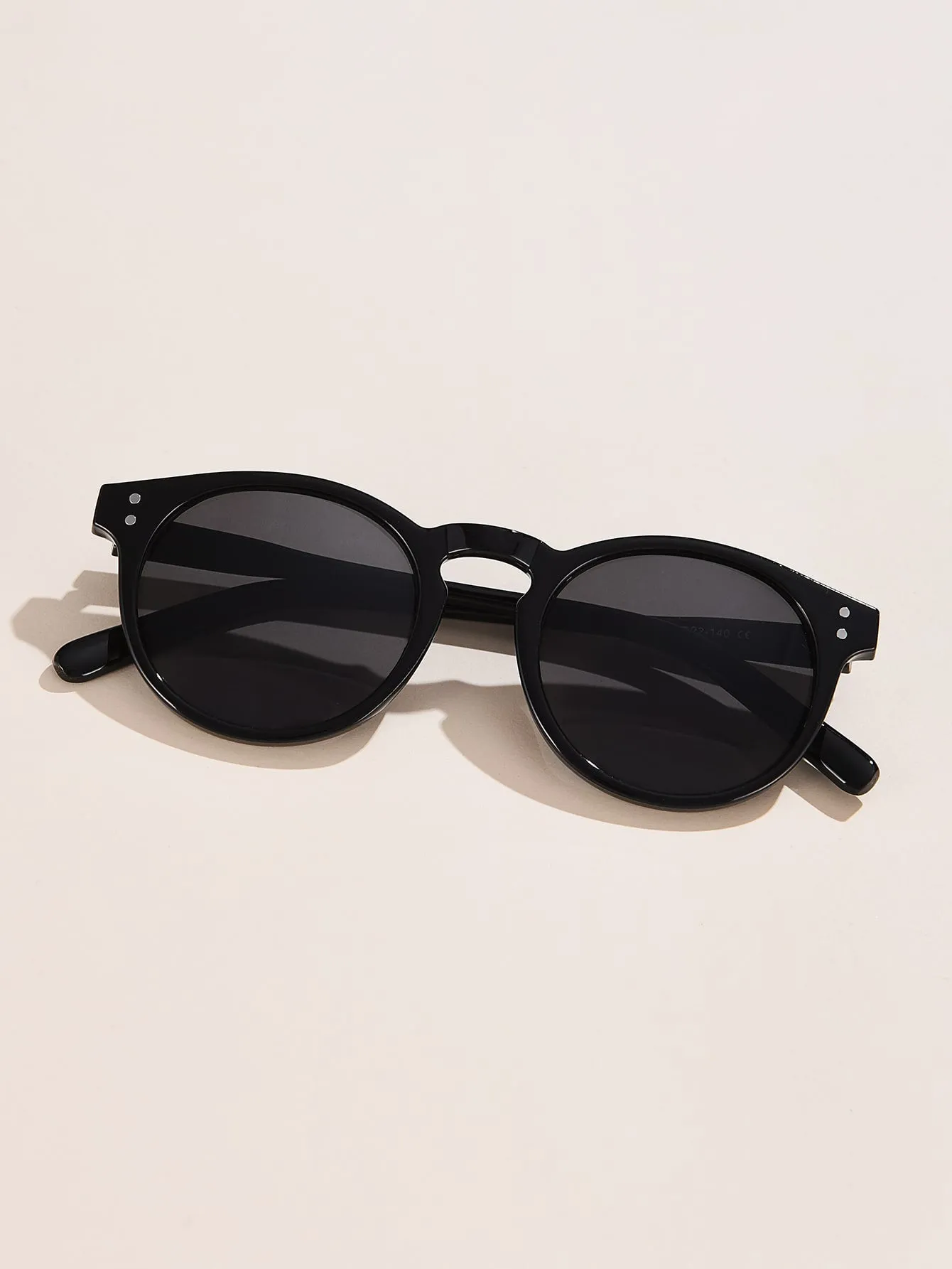 SHEIN Rivet Decor Fashion Glasses