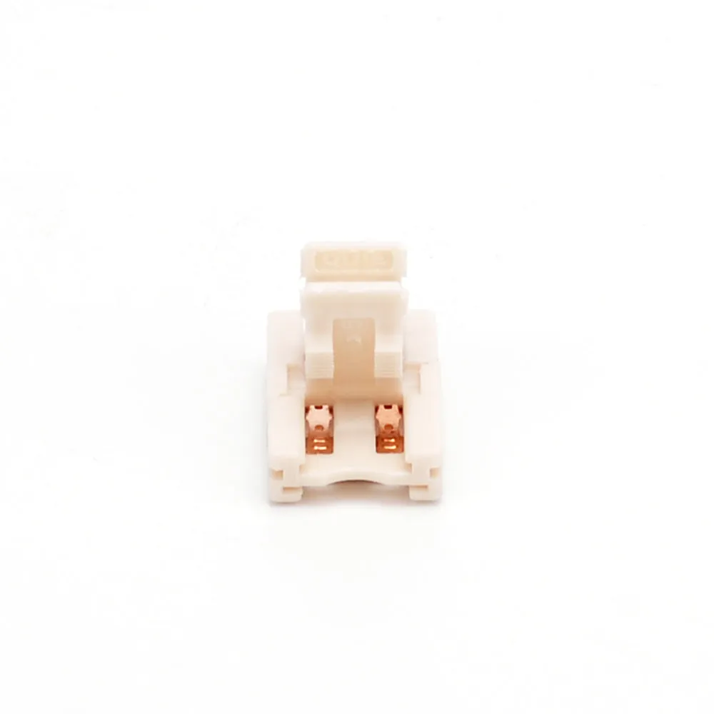 Soldering Free, Strip-to-Strip Middle Connector