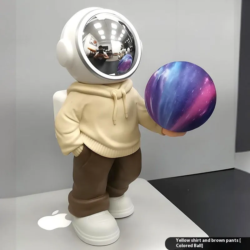 Spaceman Bluetooth Speaker | Wireless Audio with Colorful Night Lamp & Call Function