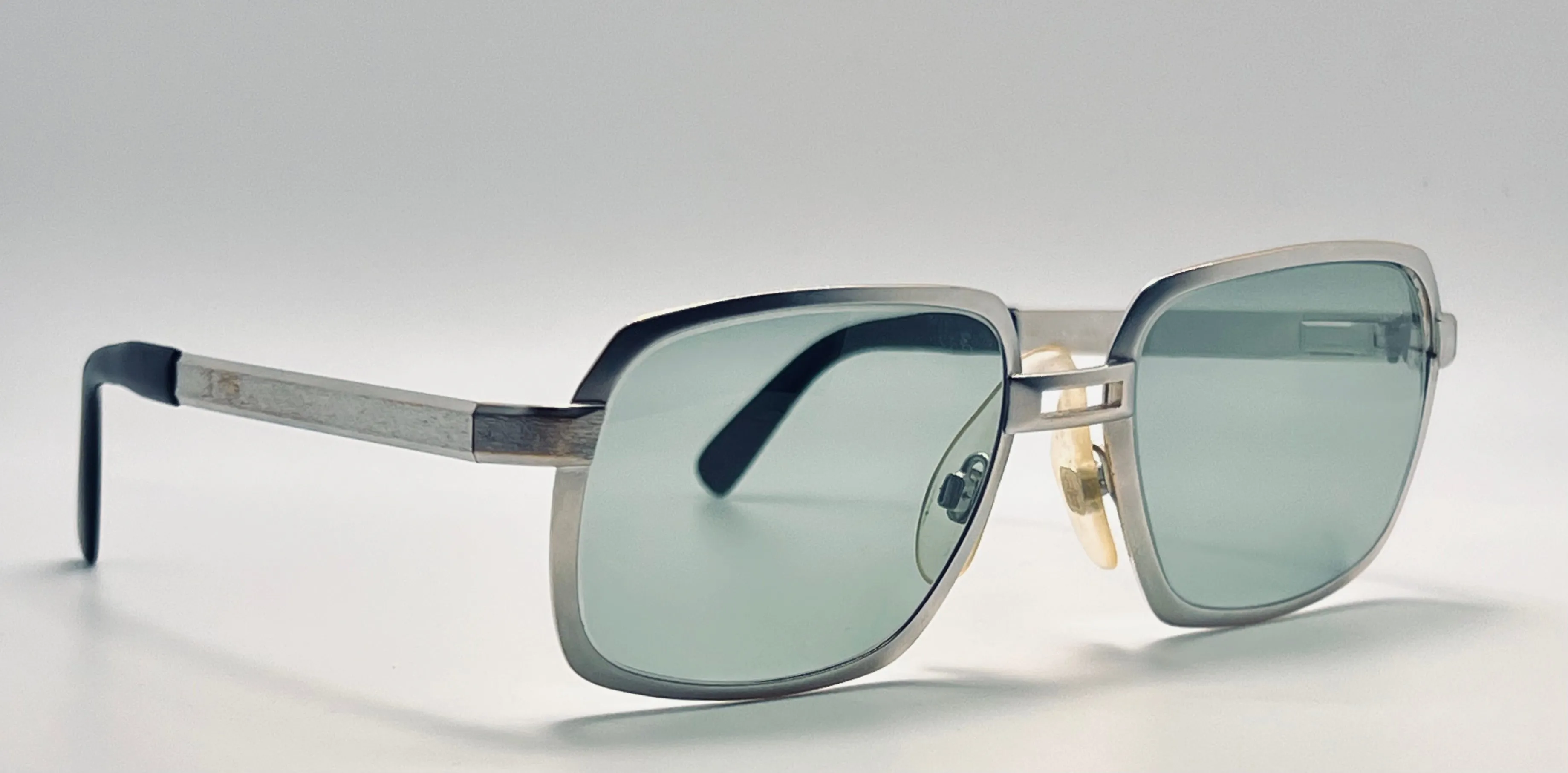 Vintage 1960’s Rodenstock Exclusto Frame with Custom Berko’s Designs Aquamarine Lenses/53-18-140mm