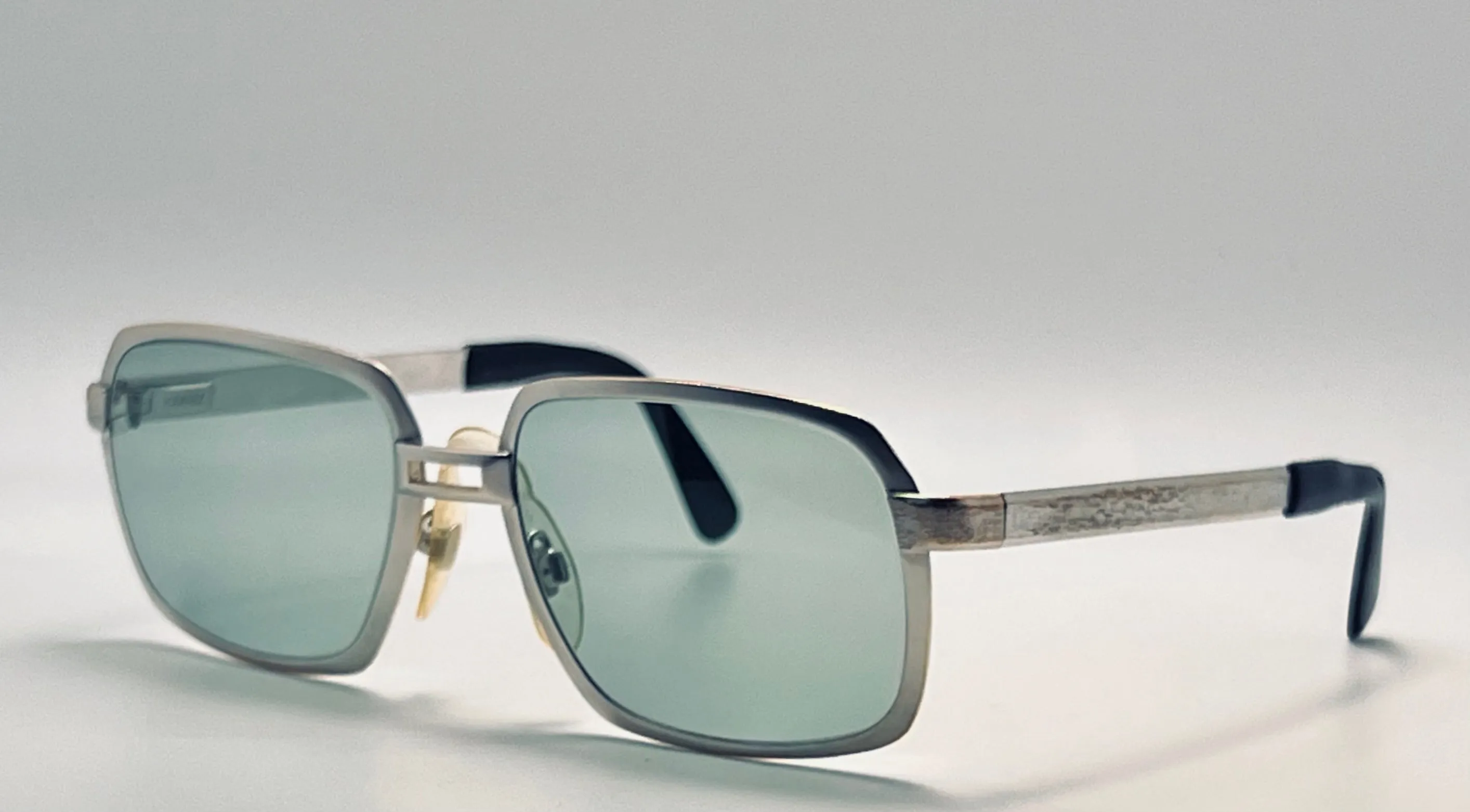 Vintage 1960’s Rodenstock Exclusto Frame with Custom Berko’s Designs Aquamarine Lenses/53-18-140mm