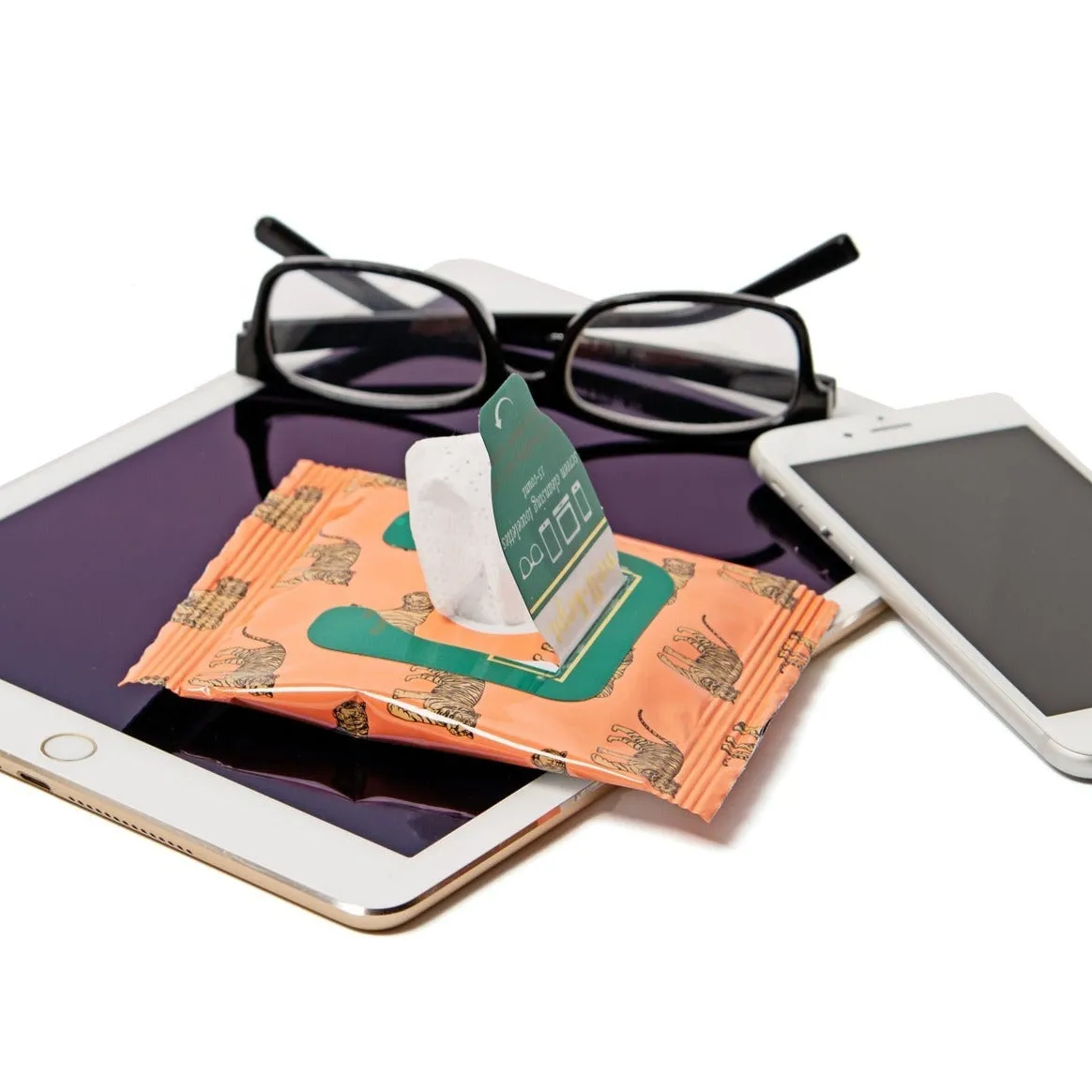 Well Kept Screen   Glasses Cleansing Travel Wipes - Garden Party